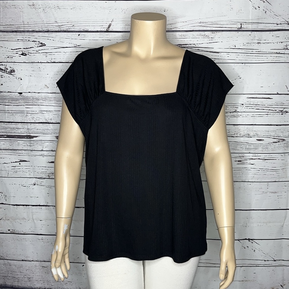 Lane Bryant NWT Size 22/24 Black Cap Sleeve Ribbed Top Blouse